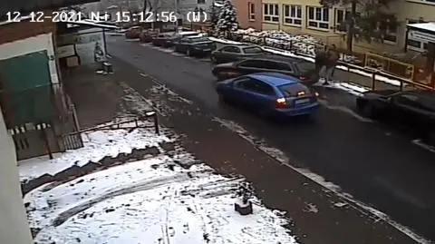 Wjechał w inne auto i uciekł. Policja szuka sprawcy kolizji, pokazuje nagranie