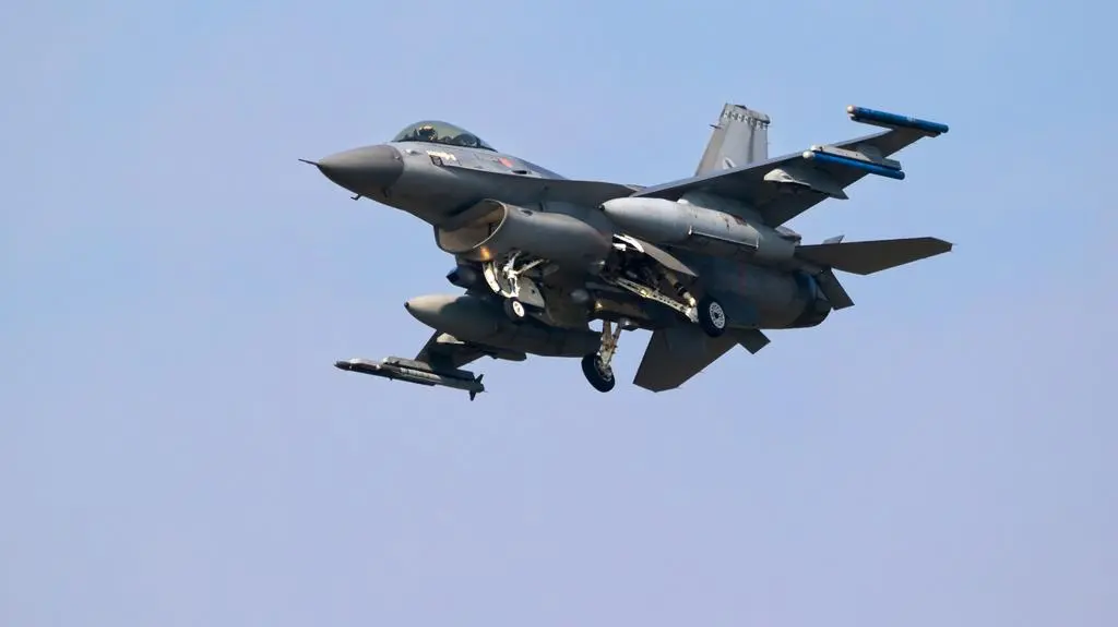 Holenderskie myśliwce F-16. Zdjęcie ilustracyjne