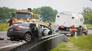 Droga krajowa nr 22 jest zablokowana po wypadku