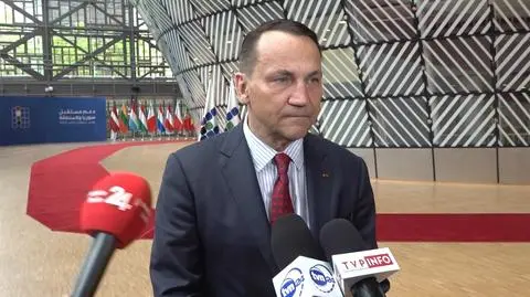 Sikorski: blokowanie przez Węgry decyzji w sprawie Ukrainy budzi najwyższą irytację, w tym Polski