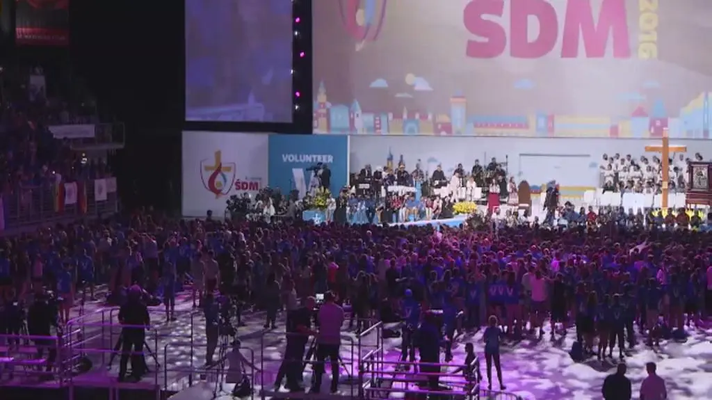 Oczekiwanie na papieża Franciszka w Tauron Arenie Kraków