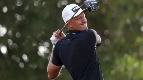 Meronk ex aequo z Woodsem