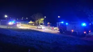 Dwaj Kolumbijczycy skoczyli do jeziora na Pomorzu