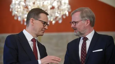 Premier Mateusz Morawiecki i premier Republiki Czeskiej Petr Fiala  podczas spotkania w Pradze