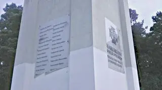 Zniszczona tablica
