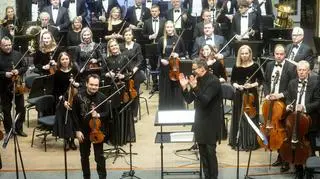 Janusz Wawrowski z Narodową Litewską Orkiestrą Symfoniczną