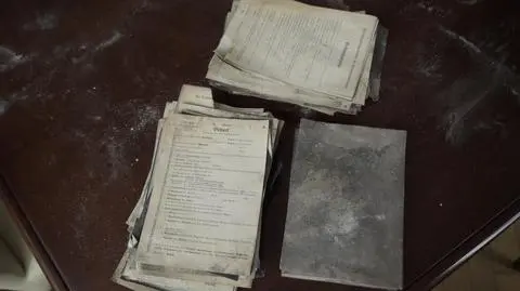 Niemieckie dokumenty znalezione w trakcie remontu