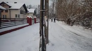 Pracownik został przygnieciony do słupa