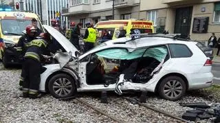 Zderzenie tramwaju z samochodem w centrum Łodzi