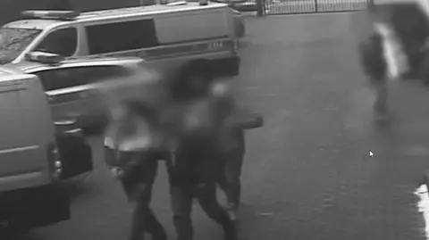 Najpierw zdobywali zaufanie, potem mieli podawać zatruty alkohol. "Cel był jeden: zdobyć mieszkanie"