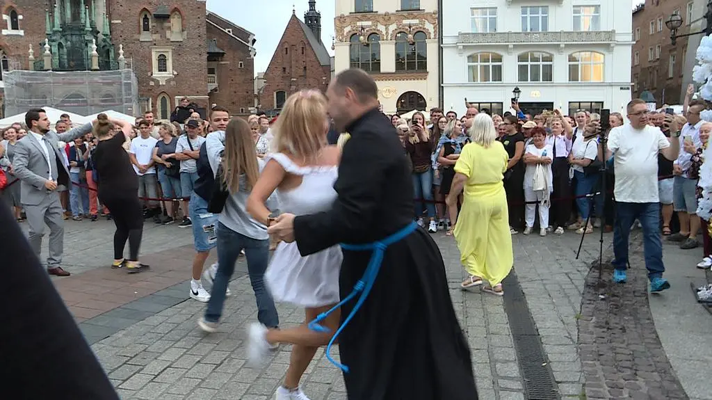 "Wesele" na krakowskim rynku