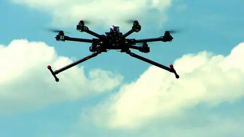 Nowe przepisy. Wielu właścicieli dronów będzie musiało się zarejestrować i przejść egzamin online