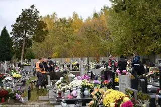 W bezimiennym grobie odnaleziono szczątki należące prawdopodobnie 16-letniego Zdzisława Kafarskiego, torturowanego i zmarłego w obozie w 1944 r.