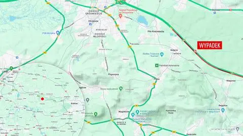 Pięć osób rannych w zderzeniu auta i autokaru