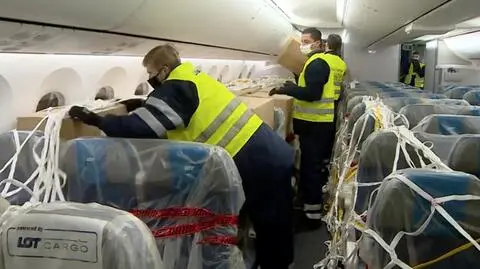 Kolejny transport ze środkami medycznymi wylądował w Poznaniu