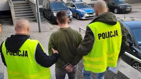Sprawcy usłyszeli zarzut wymuszenia rozbójniczego, za co grozi do 10 lat więzienia