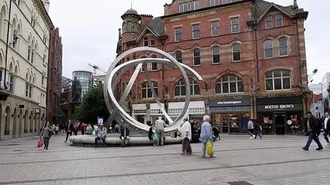 Pierwszy raz w Irlandii Północnej więcej jest katolików niż protestantów