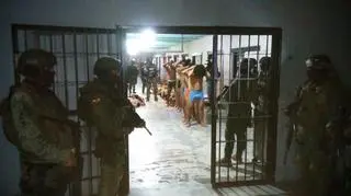 Działania w największym więzieniu w metropolii gospodarczej Ekwadoru, mieście Guayaquil