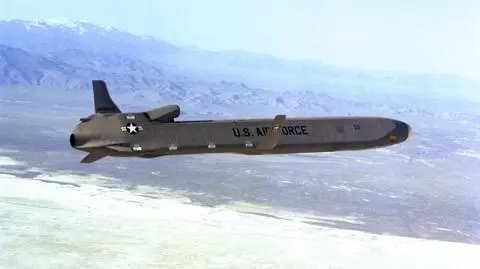 Test rakiety ataku mikrofalowego - CHAMP