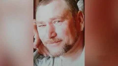Nie ma jego ciała, nie ma go na liście żywych. "Nosiłabym go na rękach, gdyby tylko wrócił"