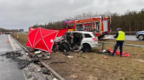 Czteroletnią dziewczynkę zabiły dwa wypadki samochodowe