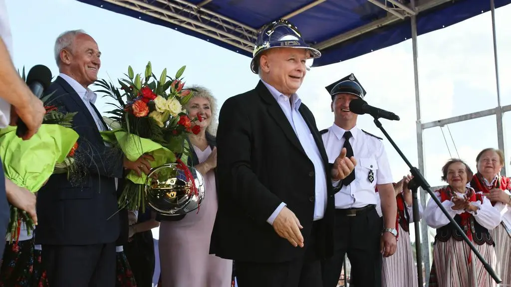 Teraz się szuka innych tematów w PiS. Kaczyński: polskie sądy pod wpływem ideologii LGBT