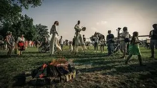 Zaplanowano: turniej rycerski, pokazy musztry, żonglerki flagami i warsztaty tańców