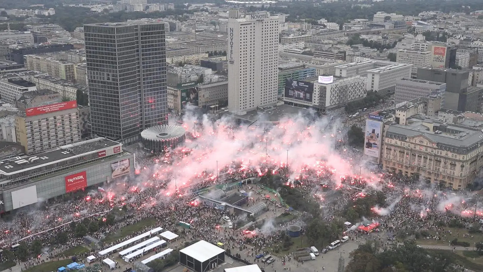 Na minutę Warszawa się zatrzymała