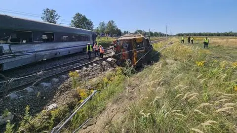Wykolejony pociąg w Sokolnikach Suchych