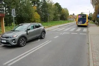 64-latka potrąciła dzieci, które wybiegły na jezdnię