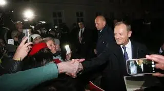 Donald Tusk: Nie mogę narzekać na gościnność prokuratury. Dostałem wodę