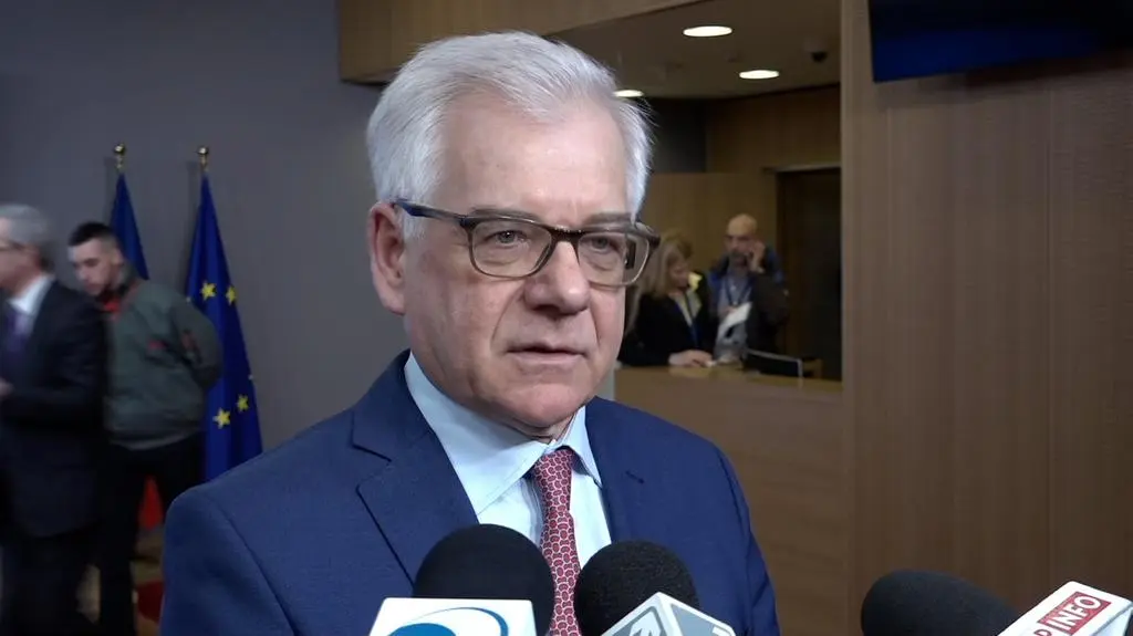 Czaputowicz: czekamy ze spokojem na wyjaśnienia tej kwestii