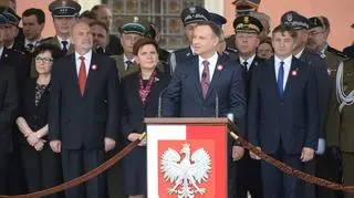 Prezydent: tak, należy zmienić konstytucję