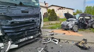 Mężczyzna samochodu zginął mimo podjętej reanimacji