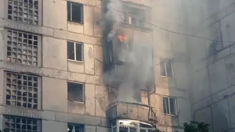 Cywile uciekają po niespodziewanym szturmie. Kijów przerzuca oddziały  