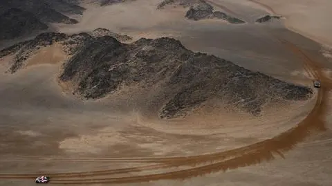 Cisza przed burzą na Dakarze