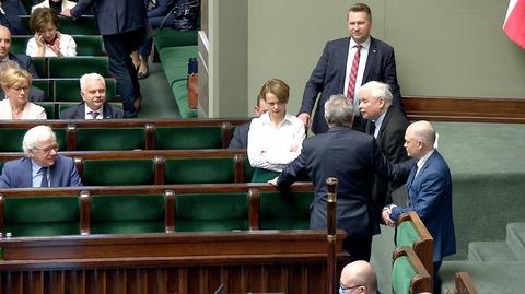 Minister Emilewicz nie słyszała słów Kaczyńskiego. Powodem "słaba akustyka", zdradza Gowin