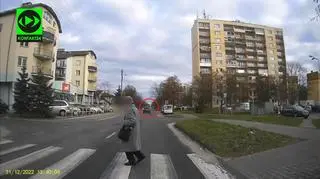 Wyprzedzał autobus na przejściu dla pieszych