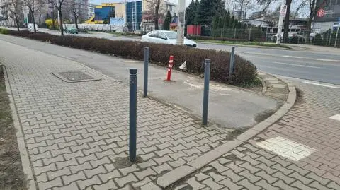 Słupki ma drogach rowerowych we Wrocławiu