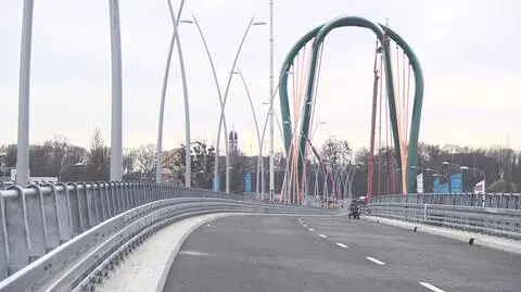 Most Uniwersytecki otwarto w 2013 roku