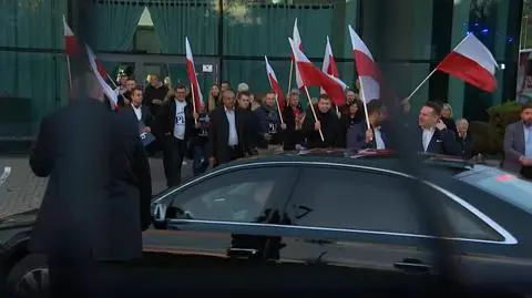 Mateusz Morawiecki przybył na debatę w telewizji rządowej