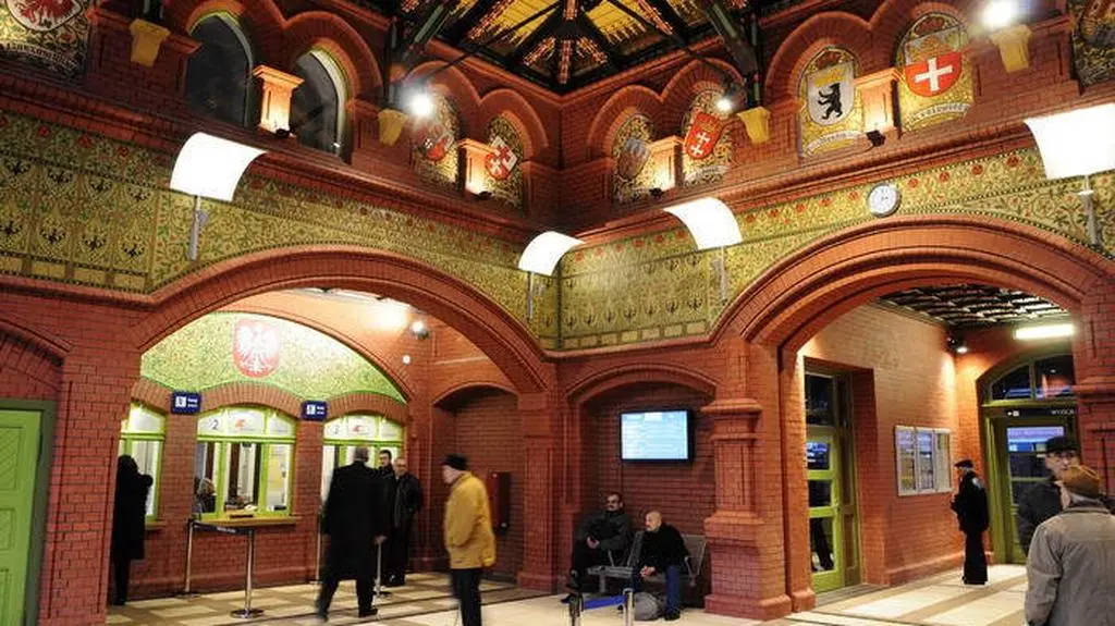 Kino 3D i restauracja