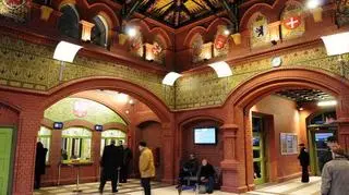 Kino 3D i restauracja