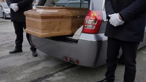 Zgony w 2021 roku: najwięcej od sześciu lat. Tragiczny grudzień