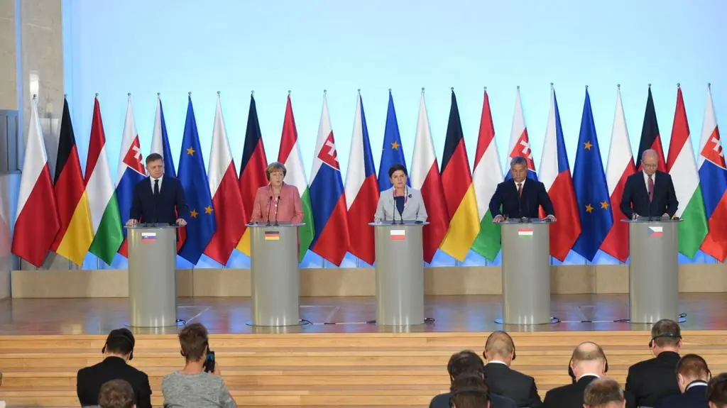 Szydło: musimy pracować nad tym, co nas łączy, a nie na tym, co nas dzieli