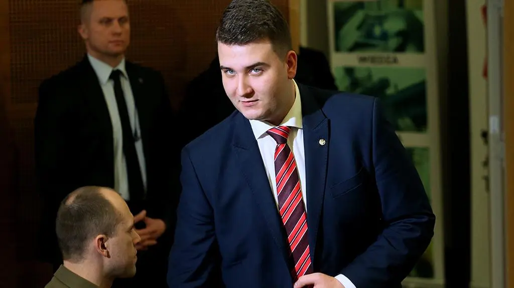 W armii na pewno nadawałby się do pracy w kuchni