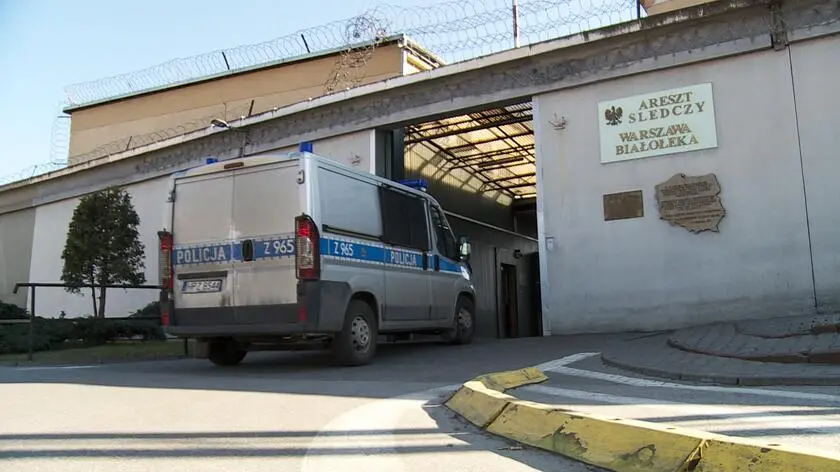 Wyszedł z aresztu, na widok strażników granicznych uciekł. Trwają poszukiwania