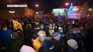 Przemyśl. Protest w obronie TVN i innych wolnych mediów