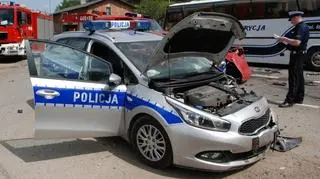Pościg za pijanym kierowcą zakończył się karambolem