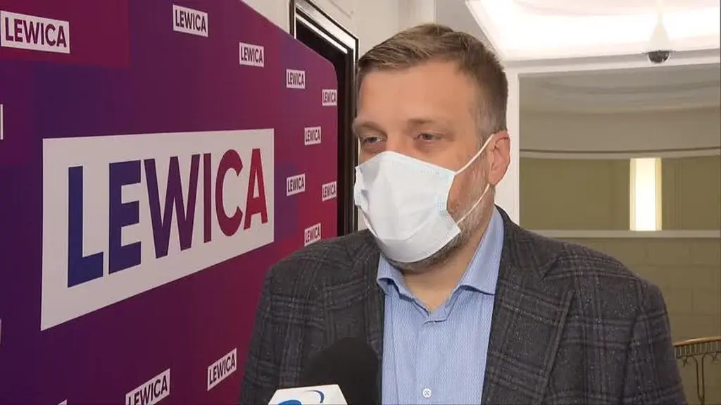 Zandberg: panowie grają ze sobą w szachy